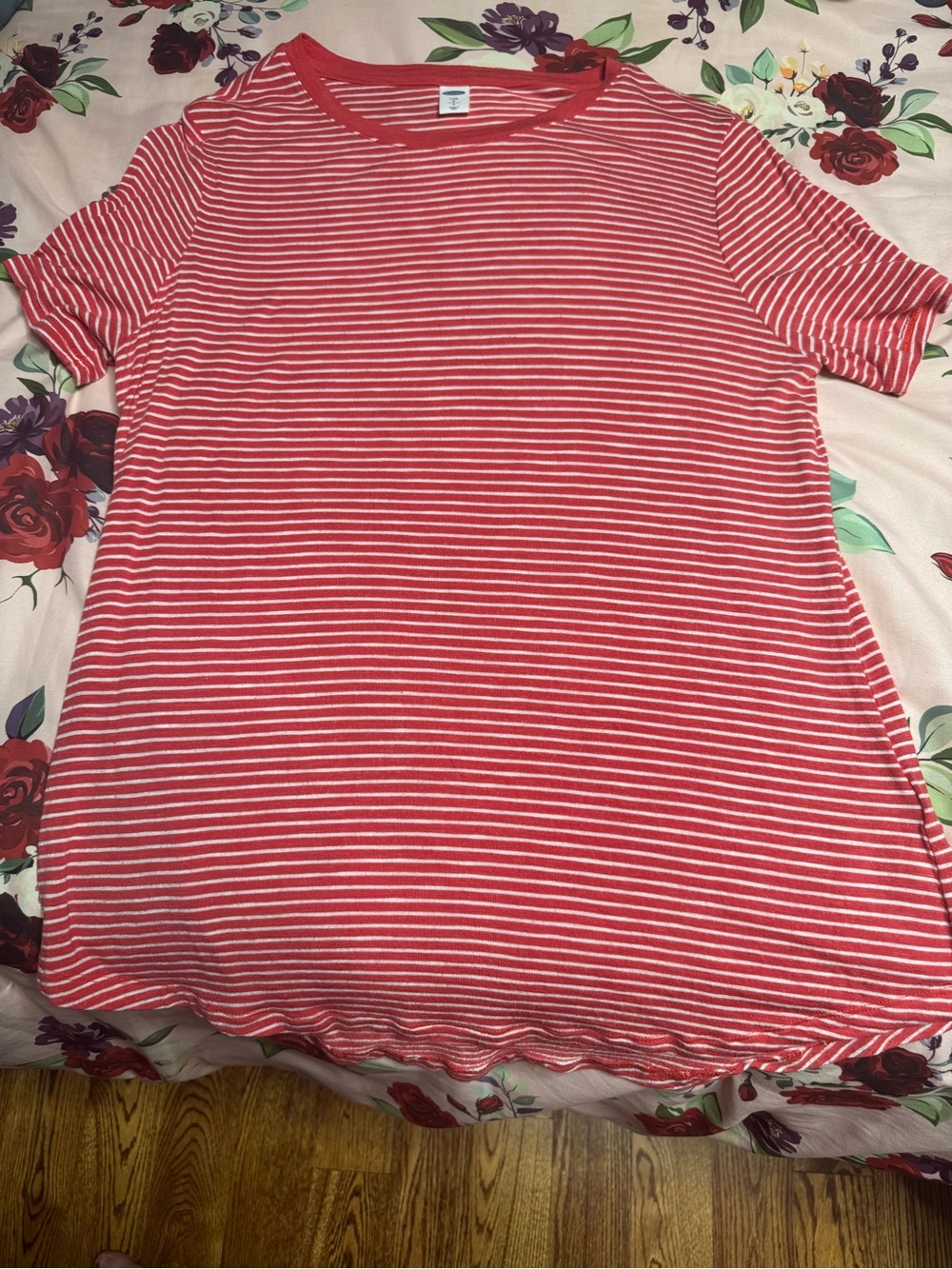 Old Navy Red and White Striped Short-Sleeve Crew Tee